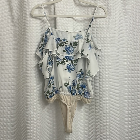 L’Academie Blue Floral Off The Shoulder Bodysuit Small - Picture 5 of 5